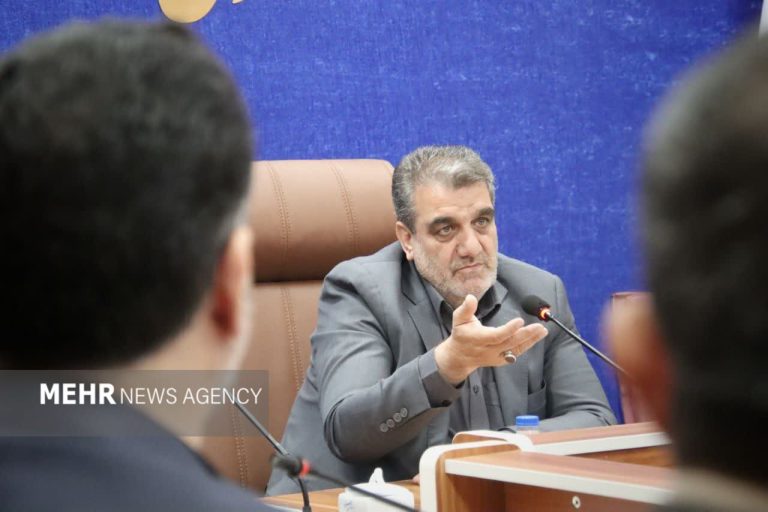 استاندار سمنان مهلت تعیین کرد؛ پروژه‌های انرژی خورشیدی باید تکلیف خود را مشخص کنند